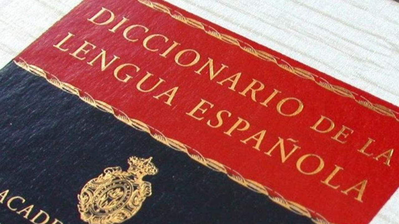 no binario aprobado por la rae