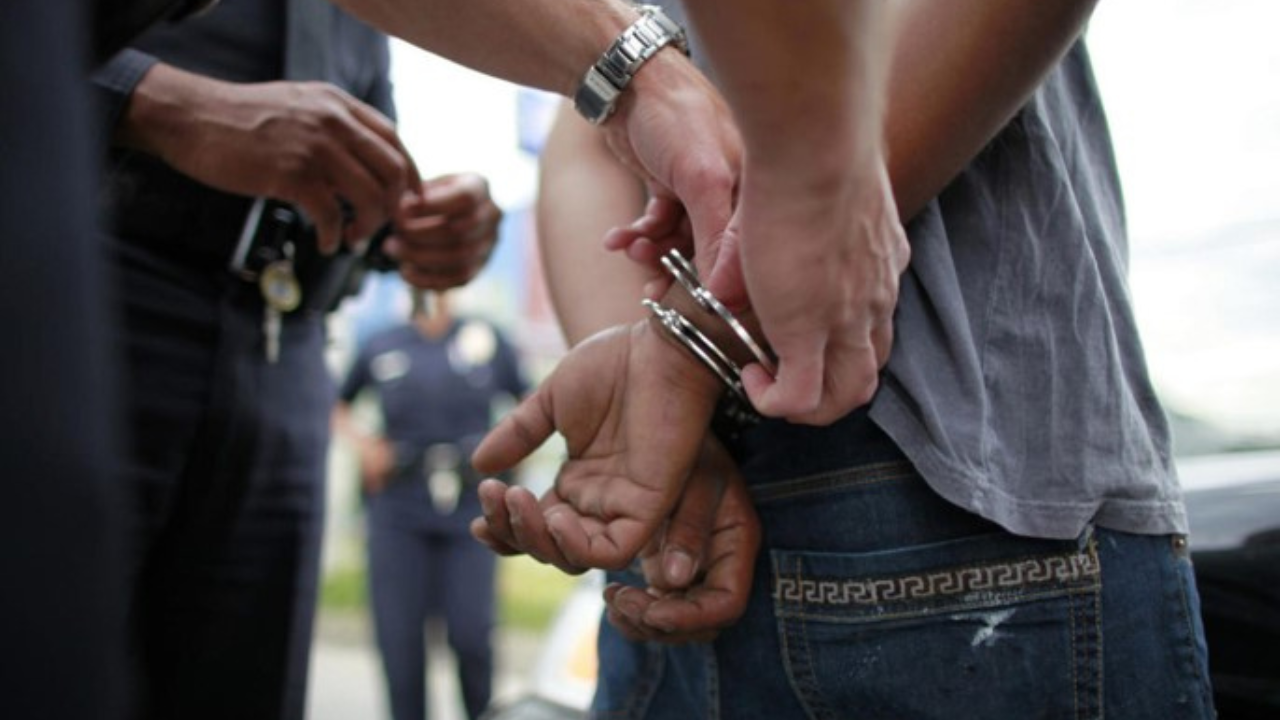 Dos jóvenes son rescatados tras intento de linchamiento