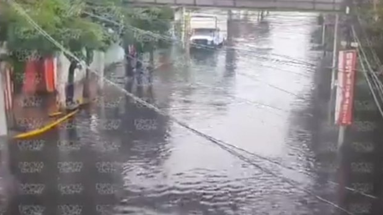 Calles de la Cdmx se convierten en ríos: ¿Cuáles registran encharcamientos?