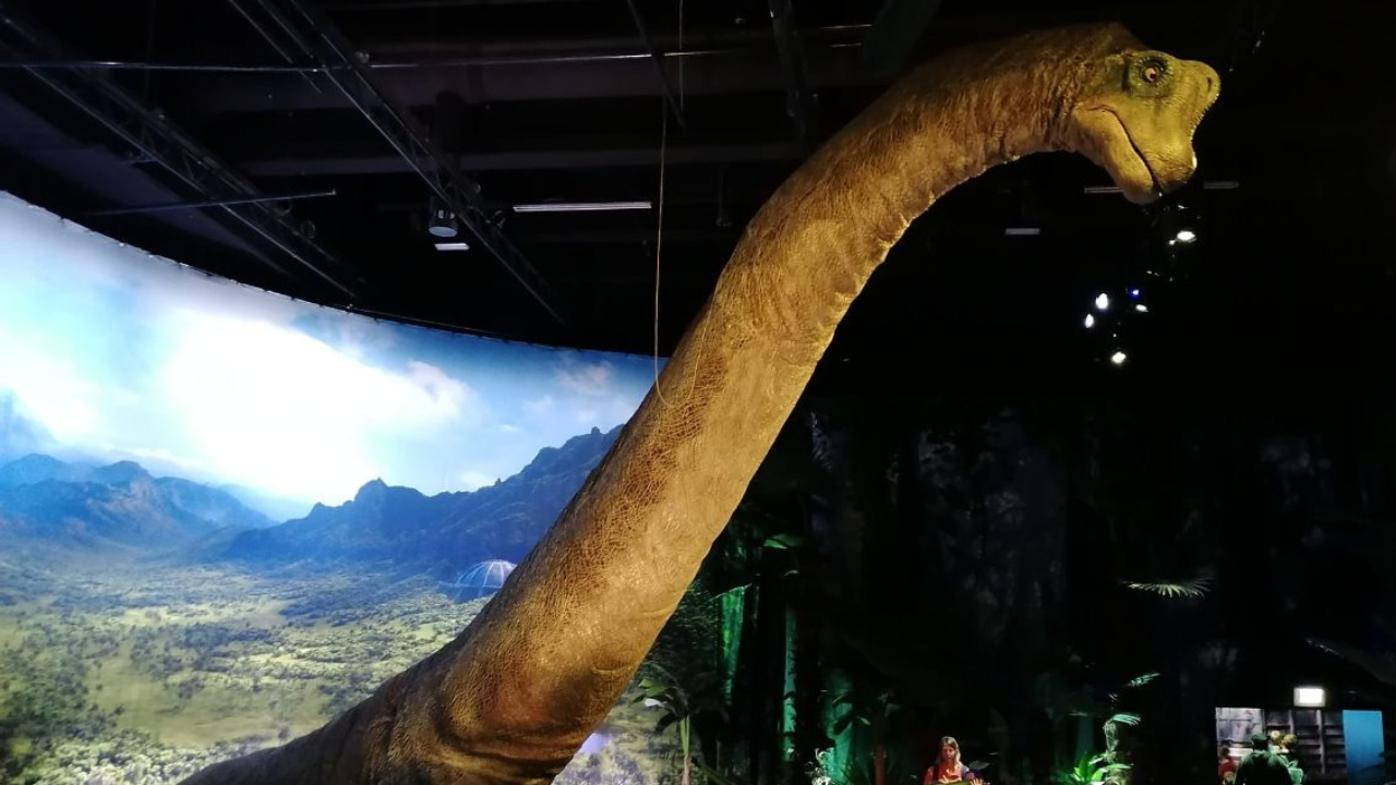 Se roban dinosaurio en centro comercial de la Cdmx