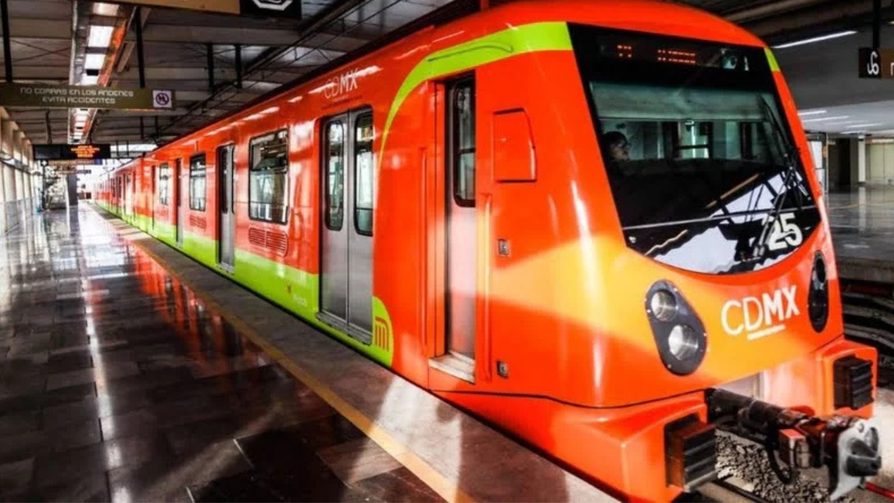 Así roban celulares en el Metro de la CDMX