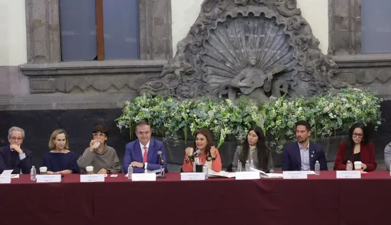 Instala Brugada Comité Promotor de Inversiones de CDMX