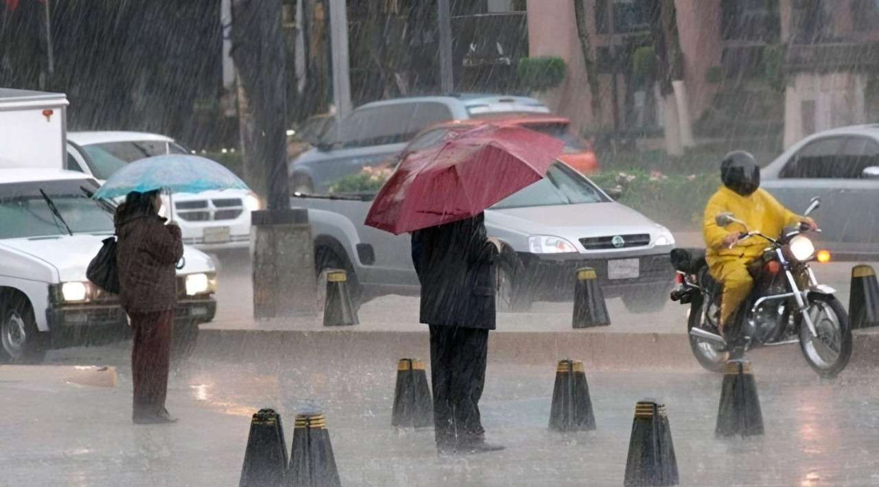 Activan Alerta Amarilla por lluvias en CDMX
