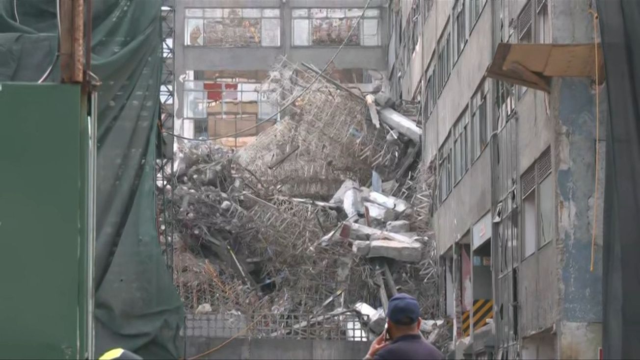 Así fue el colapso de un edificio en San Antonio Abad, suman tres trabajadores sin vida