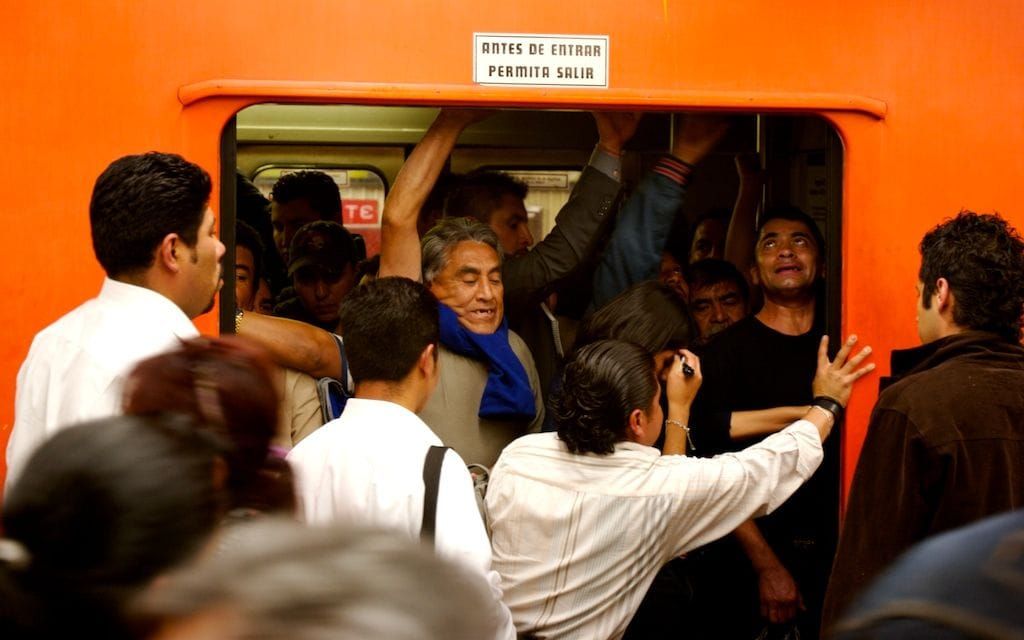 Es el Metro como el principal medio de movilidad en CDMX: Inegi