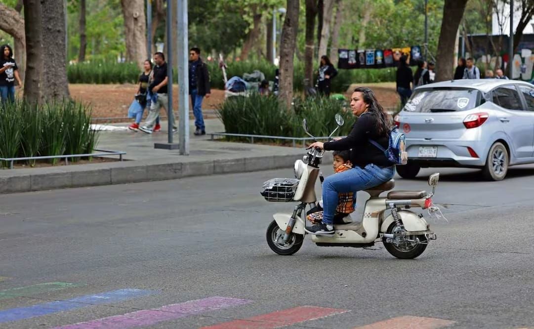 CDMX ya tiene fecha para multar a conductores de scooters y motocicletas eléctricas: así aplicará