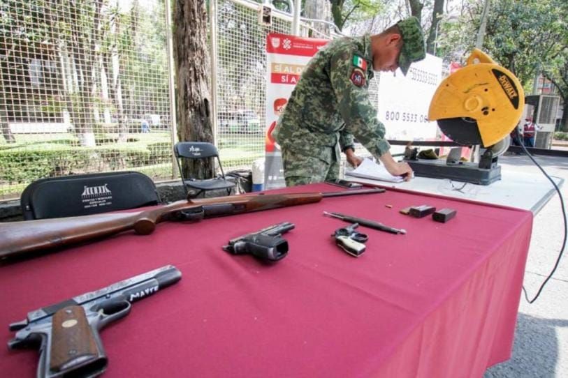 Inicia en CDMX canje voluntario de armas por dinero en efectivo