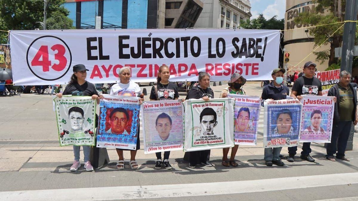 Alistan operativos en CDMX por aniversario de Ayotzinapa