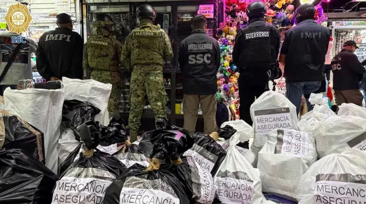Cierran la Friki Plaza en el Centro Histórico de la CDMX tras operativo contra la piratería