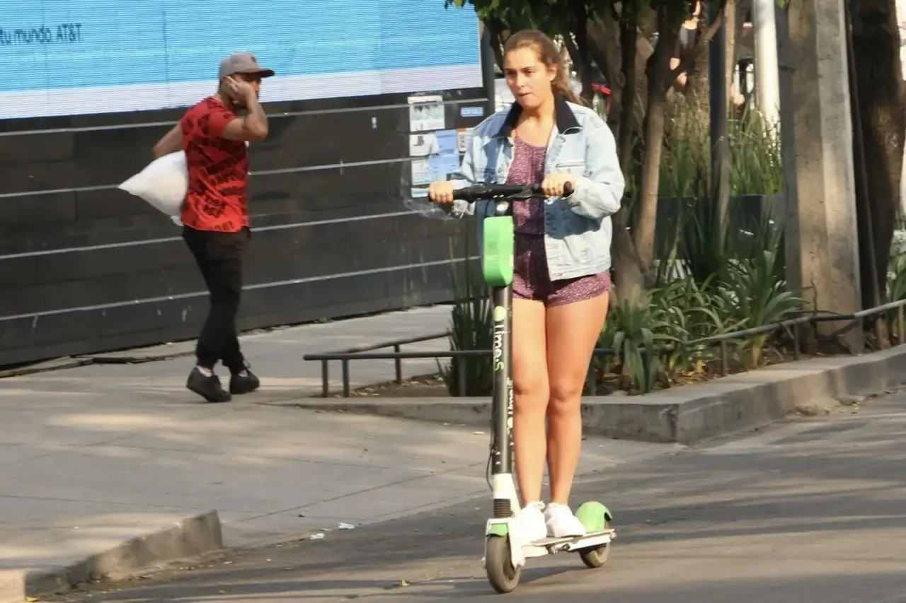 Este será el costo de la licencia para conducir scooters en CDMX