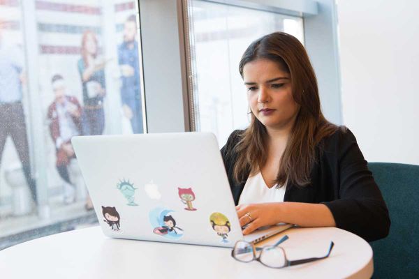 Arranca 3era Edición de Becas Talently para Mujeres Developers