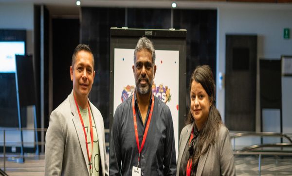 Zoho presenta software contable en línea compatible con los CDFI del SAT en México