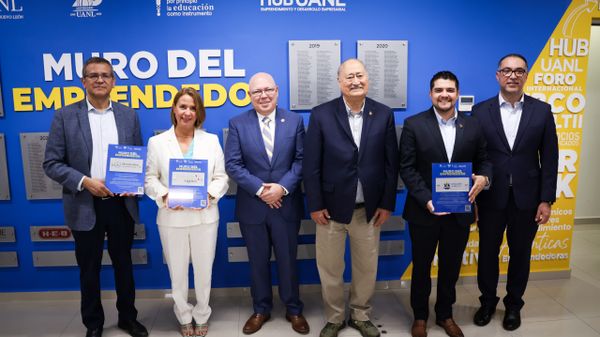 Develación Muro del Emprendedor