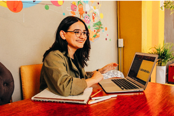 Laboratoria se expande y lleva su formación tecnológica a más mujeres en Latinoamérica