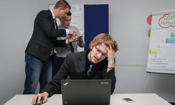 3 Simple Ways to Improve Your Energy in the Workplace