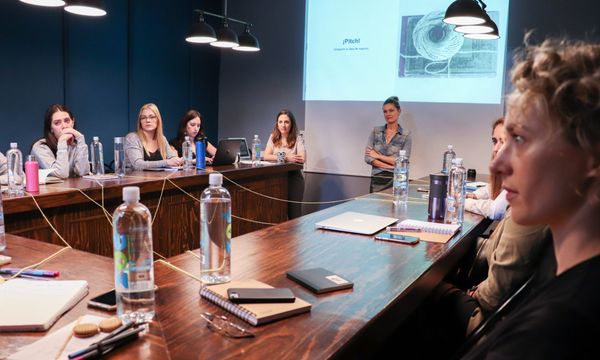 Victoria147 y Facebook refuerzan la digitalización de mujeres emprendedoras