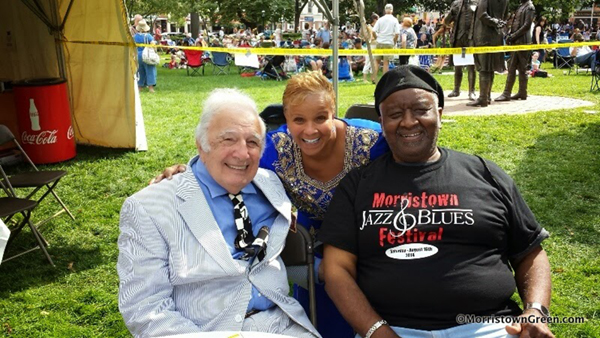 Bucky Pizzarelli, Antoinette Montague and Bernard Purdy are all smiles. Photo: https://www.morristownjazzandblues.com/photo-gallery/2014-festival