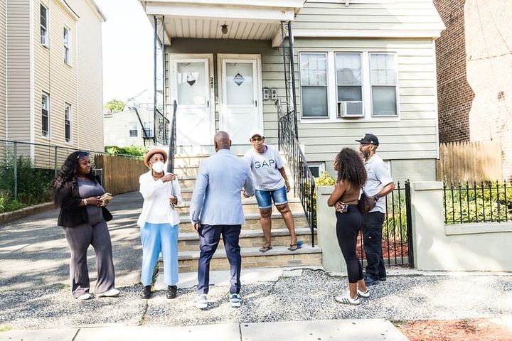 On Porch Stoops and Corner Stores, South Ward Neighbors Shape the Conversation in Newark