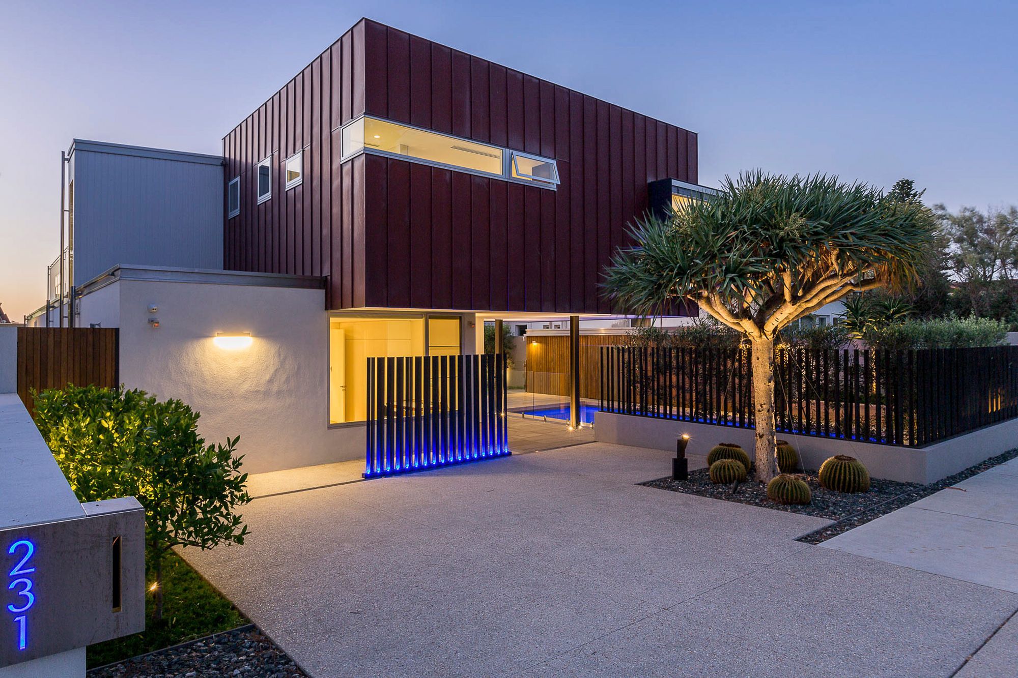 ONLINE MASTERING REAL ESTATE & ARCHITECTURAL PHOTOGRAPHY