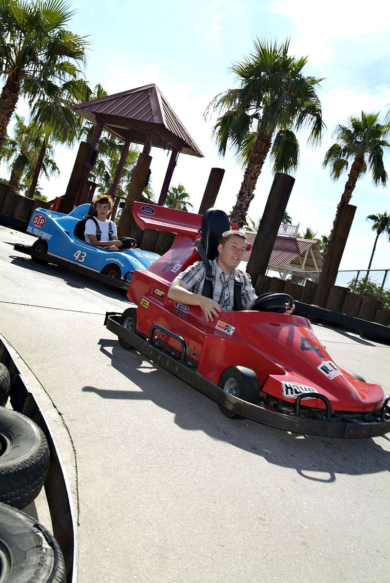 Racing Go-Karts in Golfland Sunslpash 