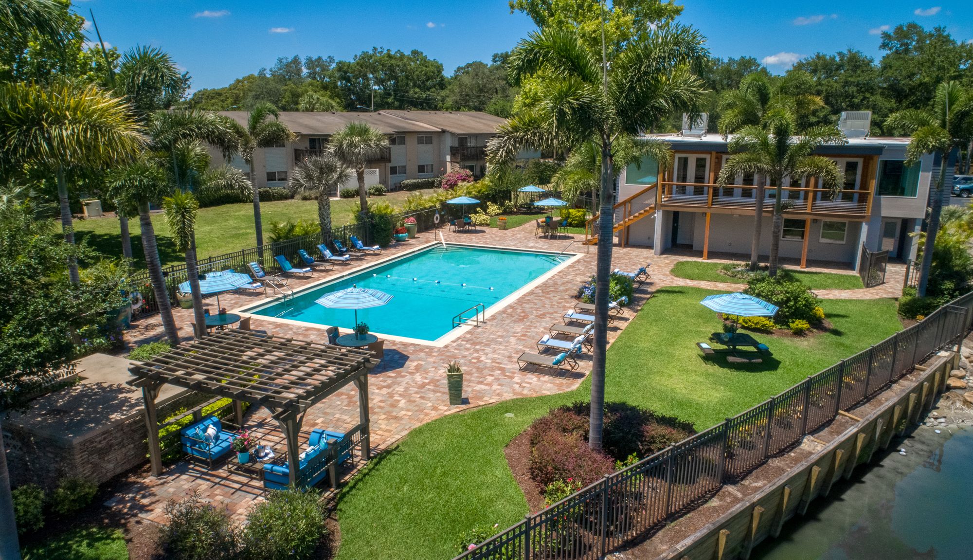 Apartment resort-style pool