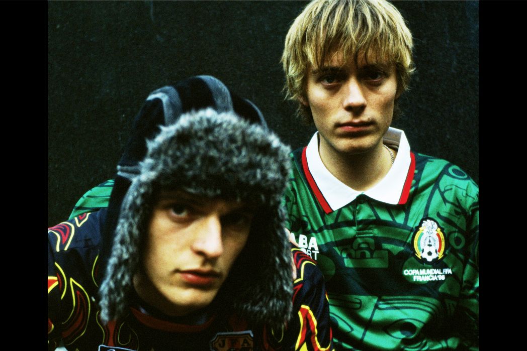 Portrait of Danish indie-pop band Clean Out Lewis