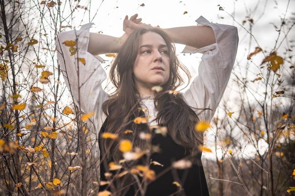 Josienne Clarke - Tiny Bird's Lament