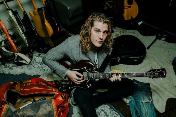 Sam Varga - Minute Man