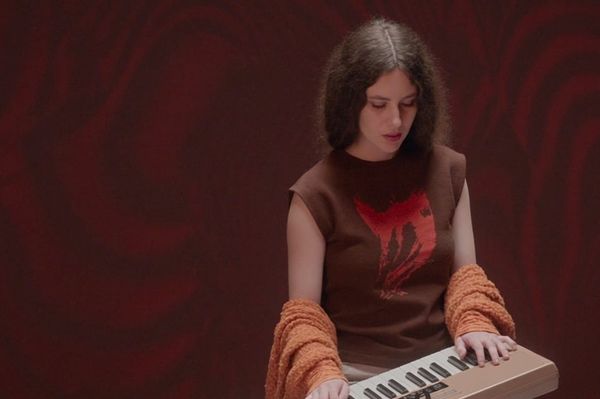Jasmin Stone's Project - Faceless [Video]