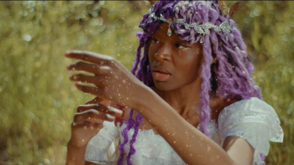 Enny Owl Welcomes the World Into Her Music