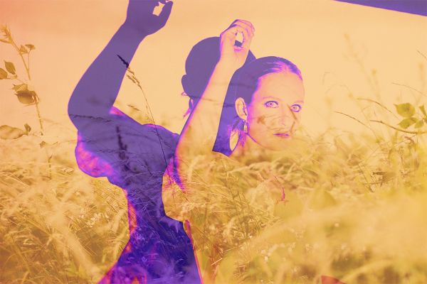 SONG PREMIERE: Mackenzie Shivers - Island Ave