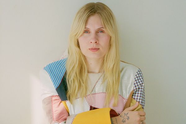 eee gee - ghost house [Video]