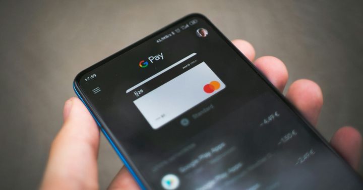 Nejčastější triky e-shopů: Jak vás nutí utrácet víc?