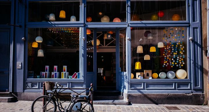 Online vs. kamenné obchody: Kde je nákup opravdu výhodnější?