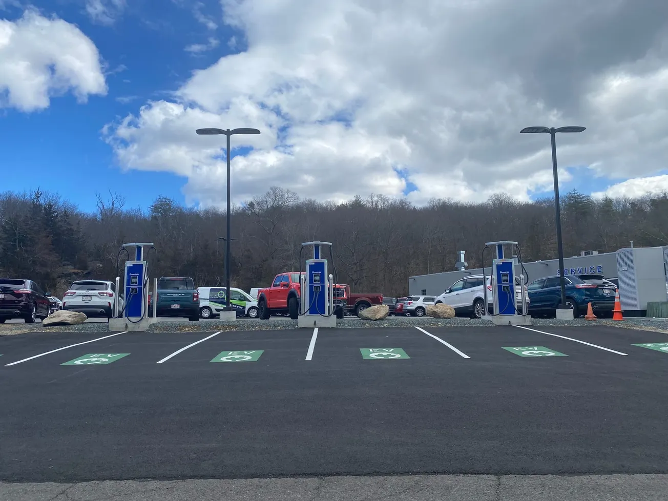 Winchester businesses plug into electric vehicle charging stations