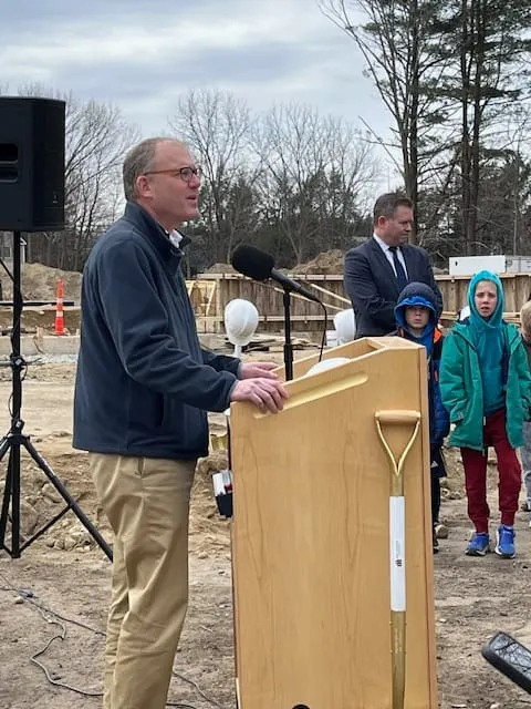 Winchester delegation celebrates $5 million in extra funds for Lynch Elementary School building project