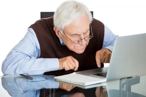 Sites unseen: Why this clueless senior is happy to be a social media nobody