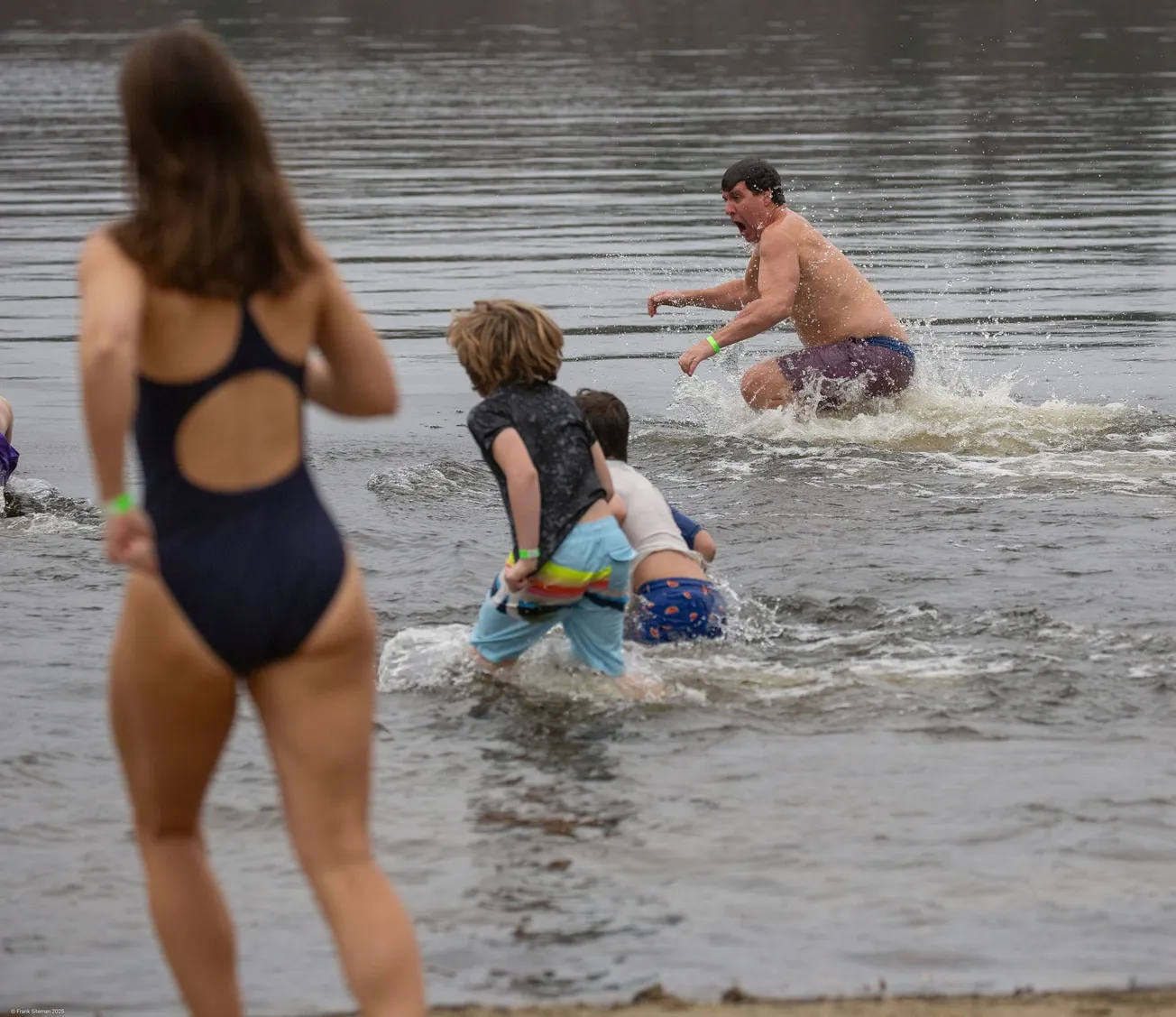 Residents take ‘Polar Plunge’ at Swim Winchester event