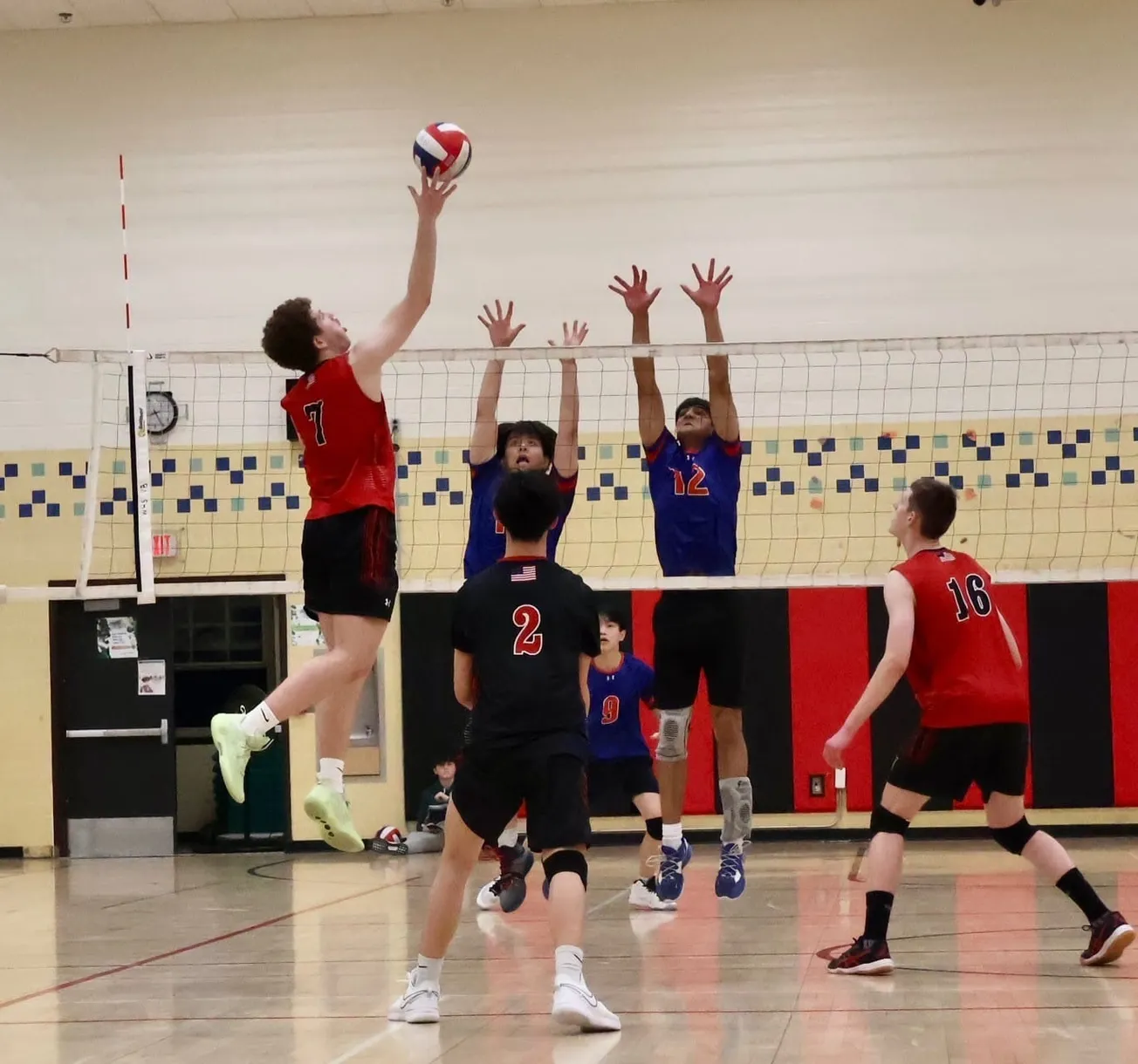 Winchester boys volleyball moves up in the power rankings after edging St. John’s Prep