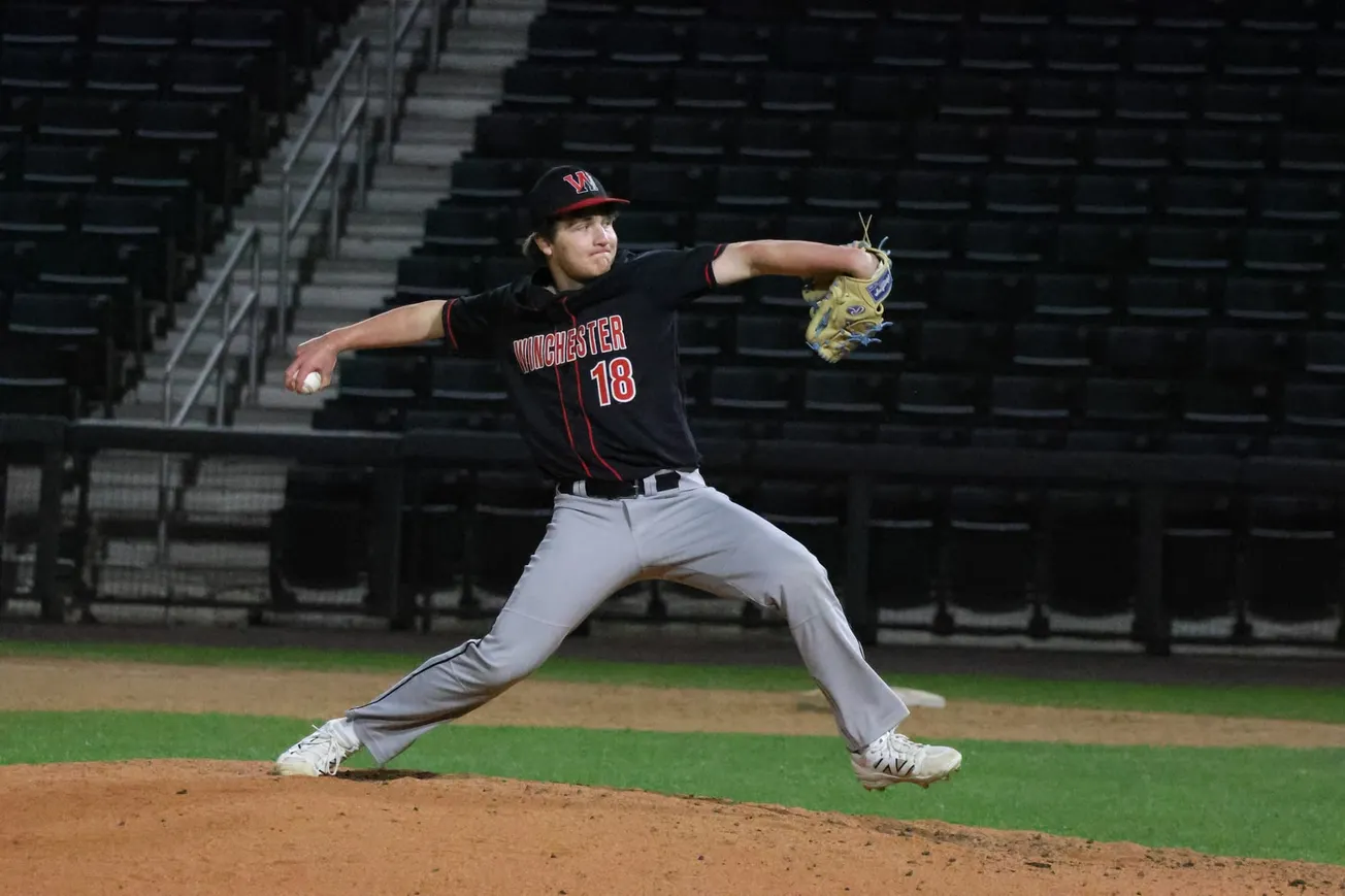 Winchester upsets top-seeded Taunton to advance to Sweet 16 against Natick