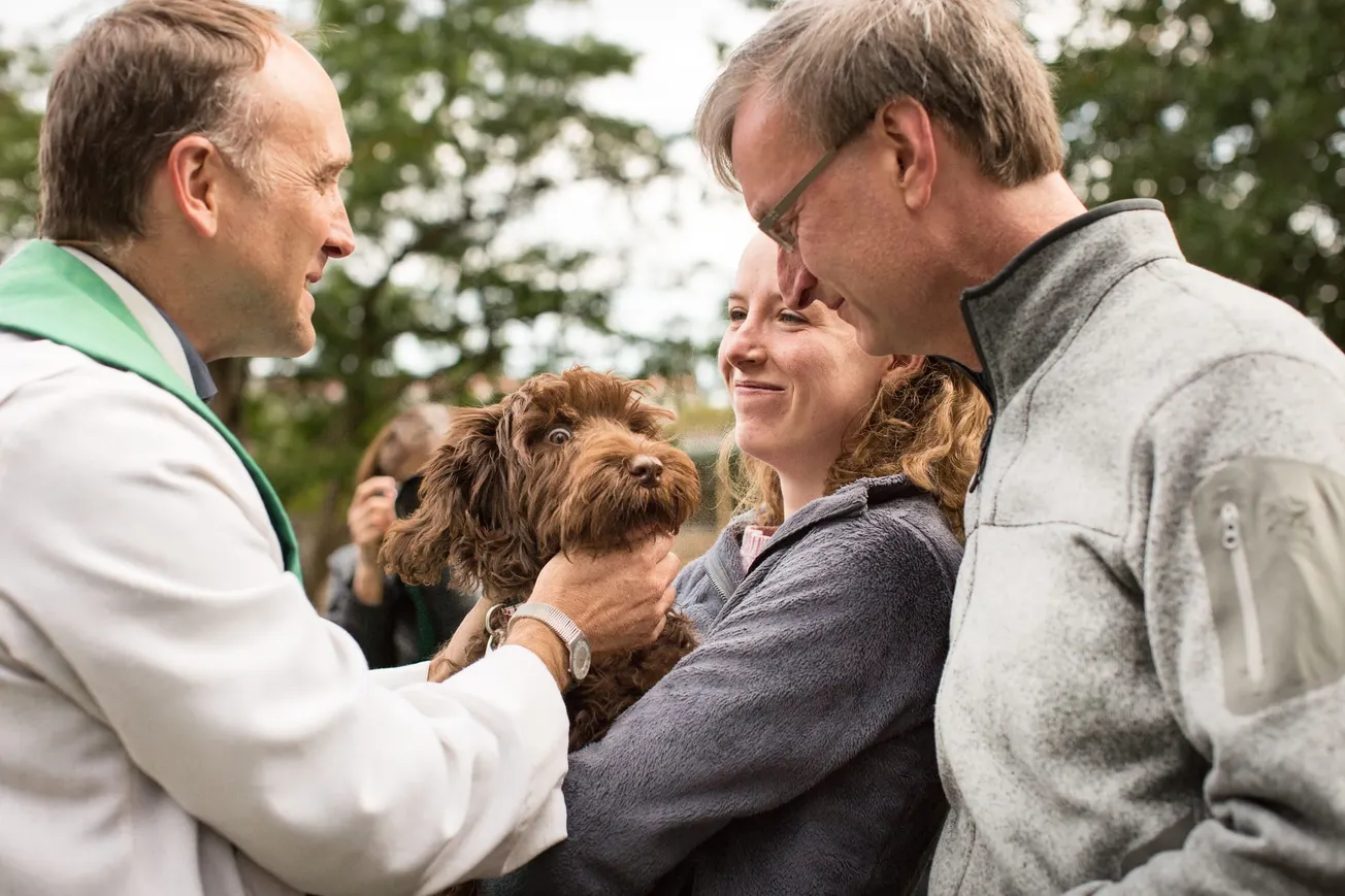 First Congregational Church celebrates Jazz Blessing of the Animals