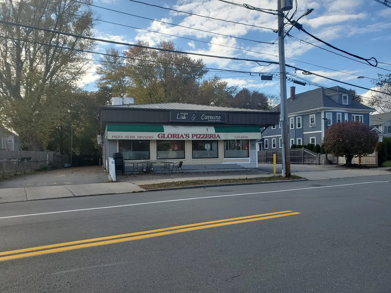 Gloria’s Pizzeria in Winchester remains closed due to health code violations