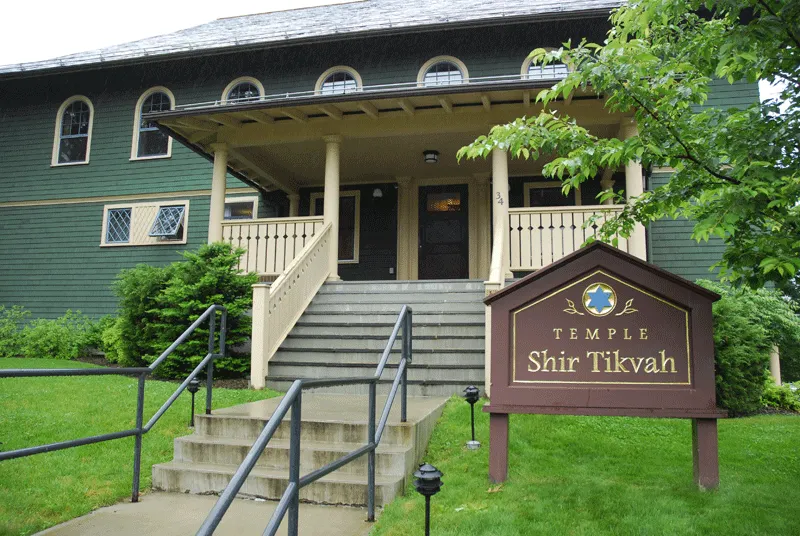 Temple Shir Tikvah holding emergency soup-jar making event on Nov. 9