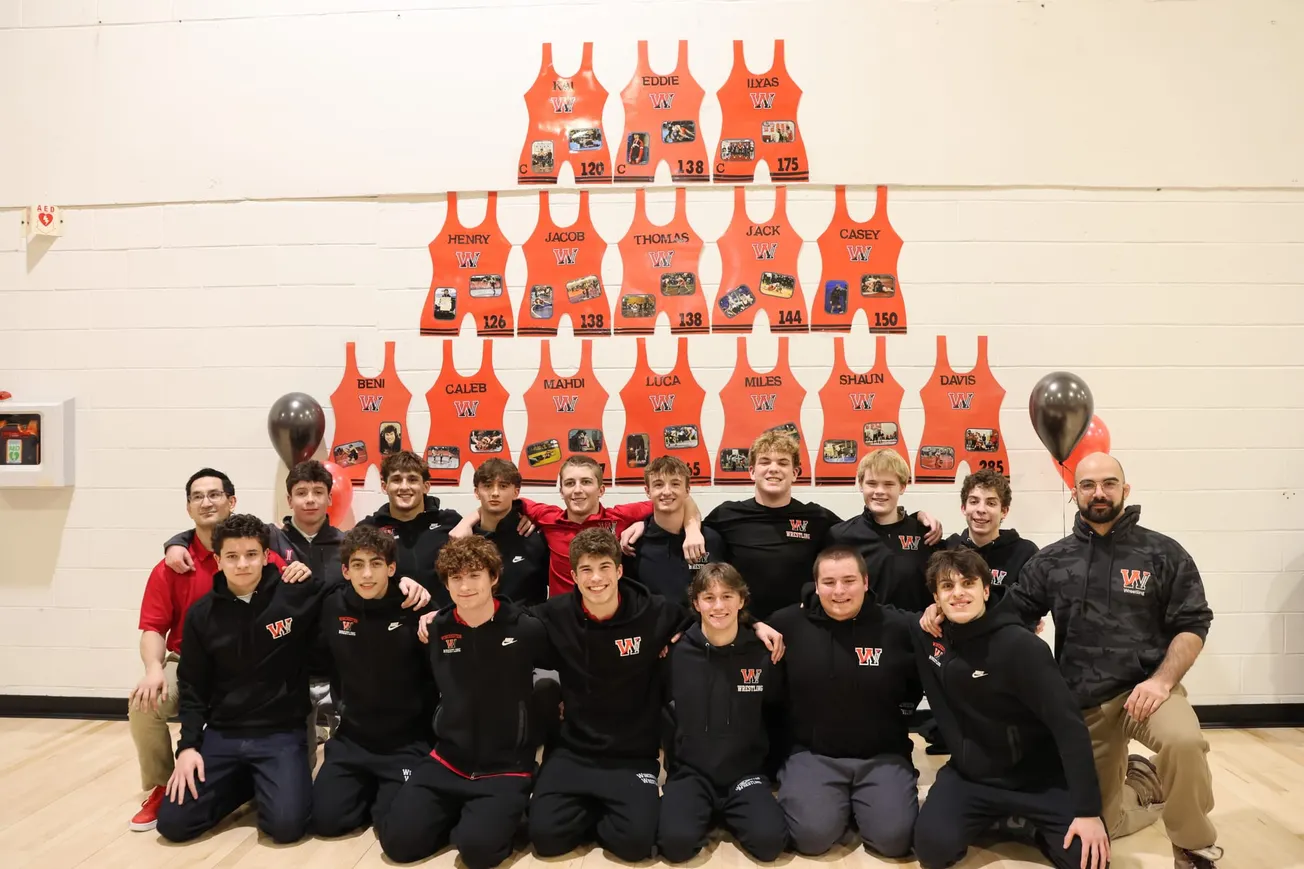 Winchester wrestlers take down visiting Lexington on Senior Night