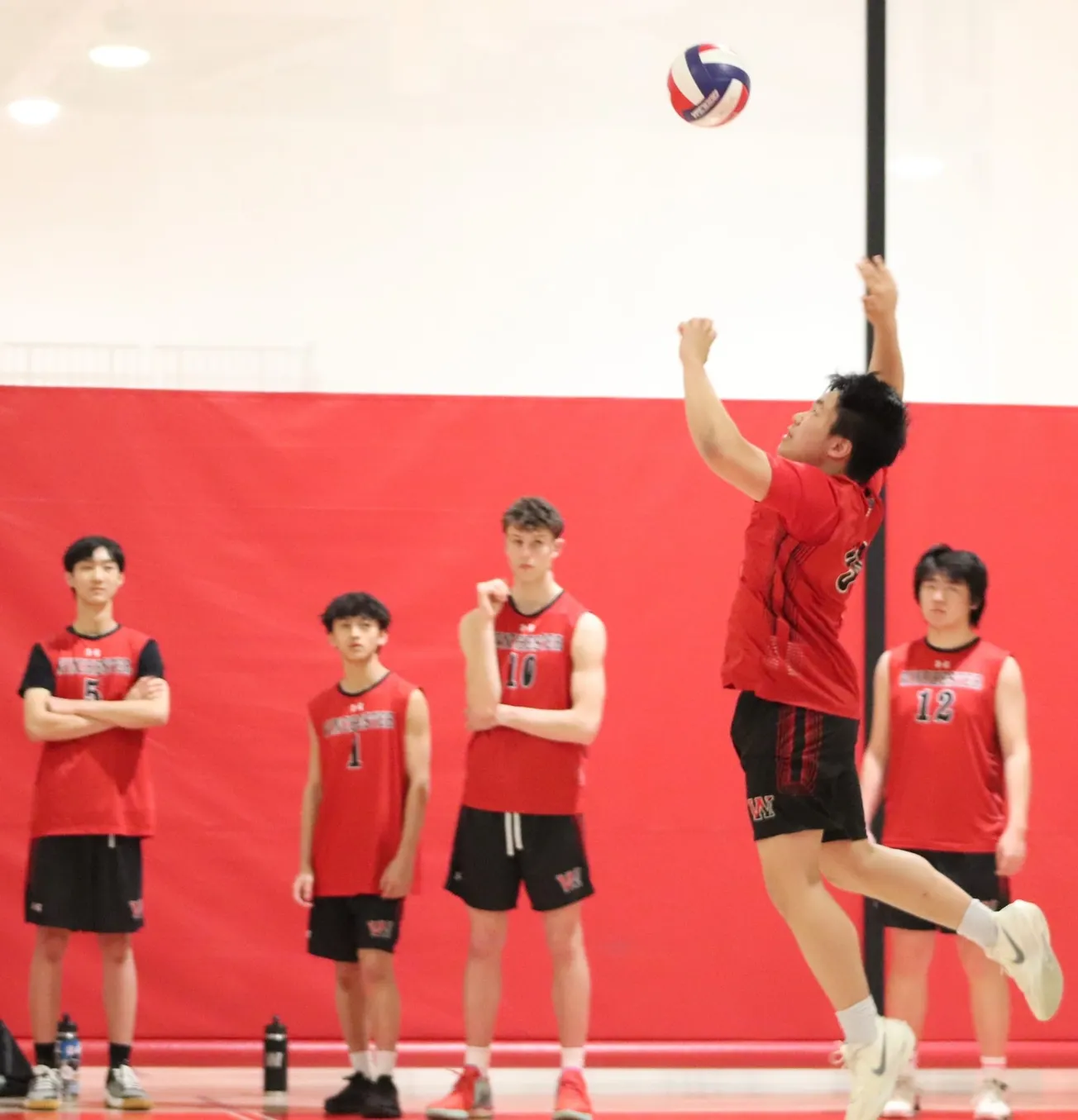 Winchester boys volleyball gets ready for the rematch against host Barnstable tonight to begin the postseason