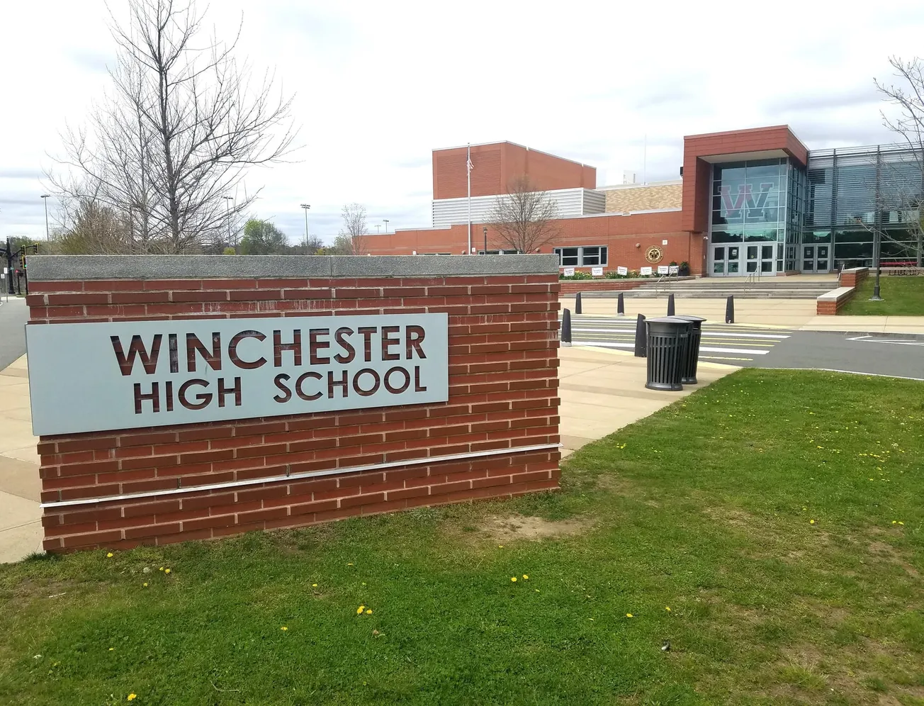 Winchester High School students, administrators meet to discuss diversity and inclusion