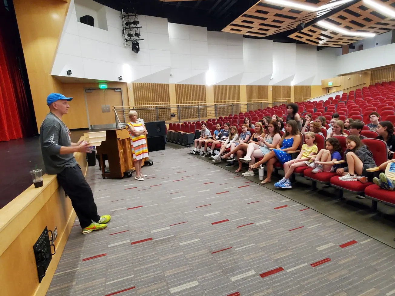 ‘Superman’ actor Anthony Carrigan visits Winchester Cooperative Theater summer camp program