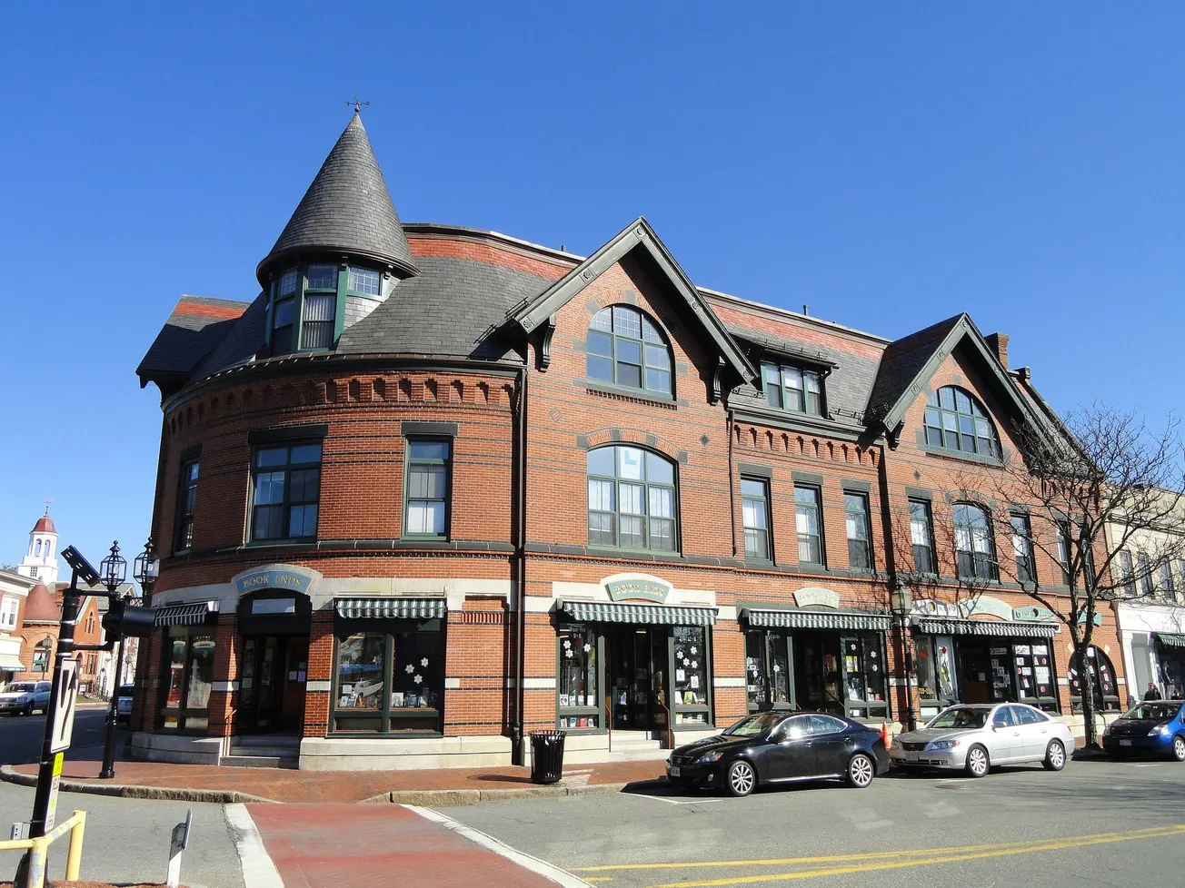 Winchester bookstore Book Ends shares fall events