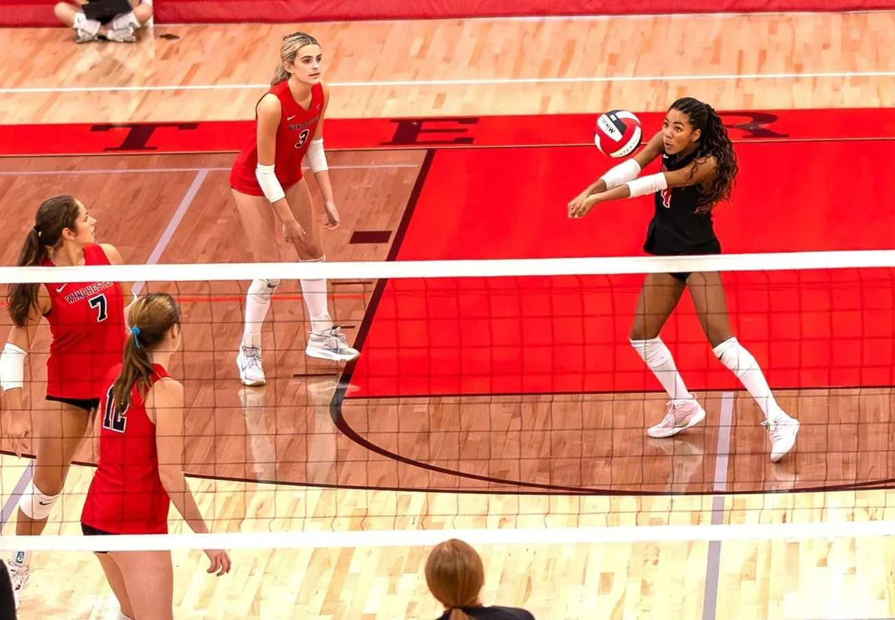 Winchester girls volleyball sees its streak end at nine by Franklin in early season battle of state heavyweights