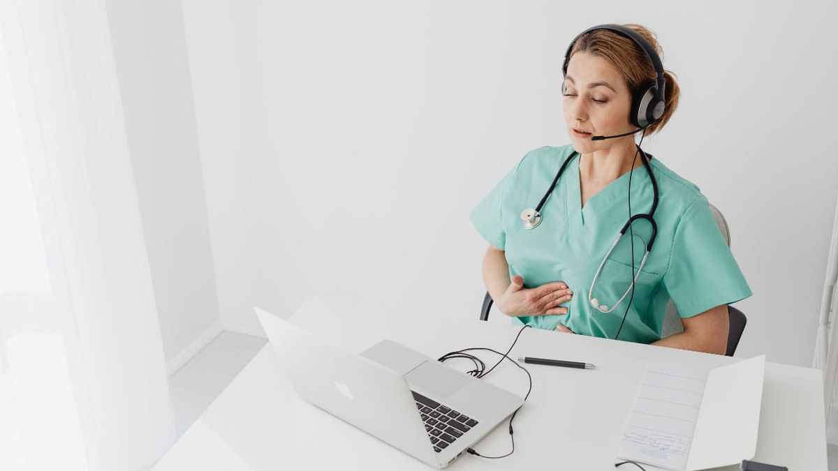 Saiba como o telemonitoramento em enfermagem ajuda hipertensos, diabéticos e obesos